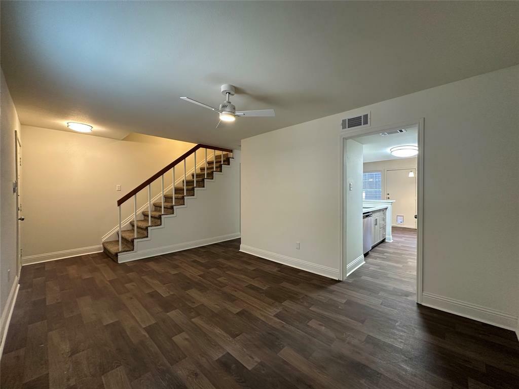 Property Photo: 8003 Woodway Drive 22 TX 77063