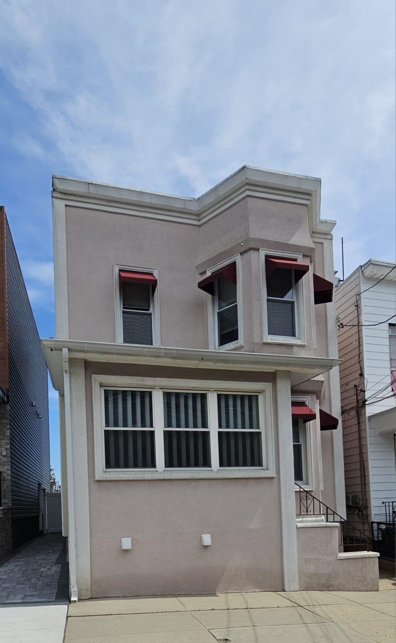 Property Photo:  6808 Smith Ave Apt 2  NJ 07047 