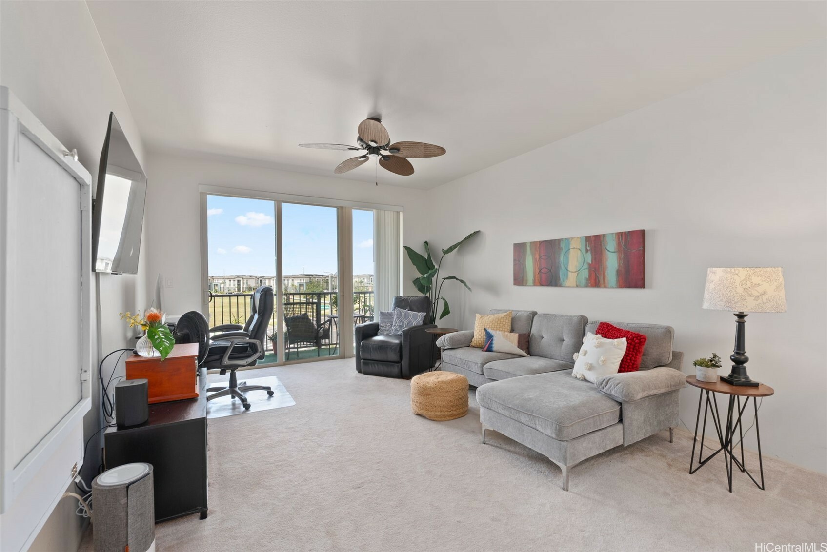 Property Photo: 91-3633 Kauluakoko Street 5207 HI 96706