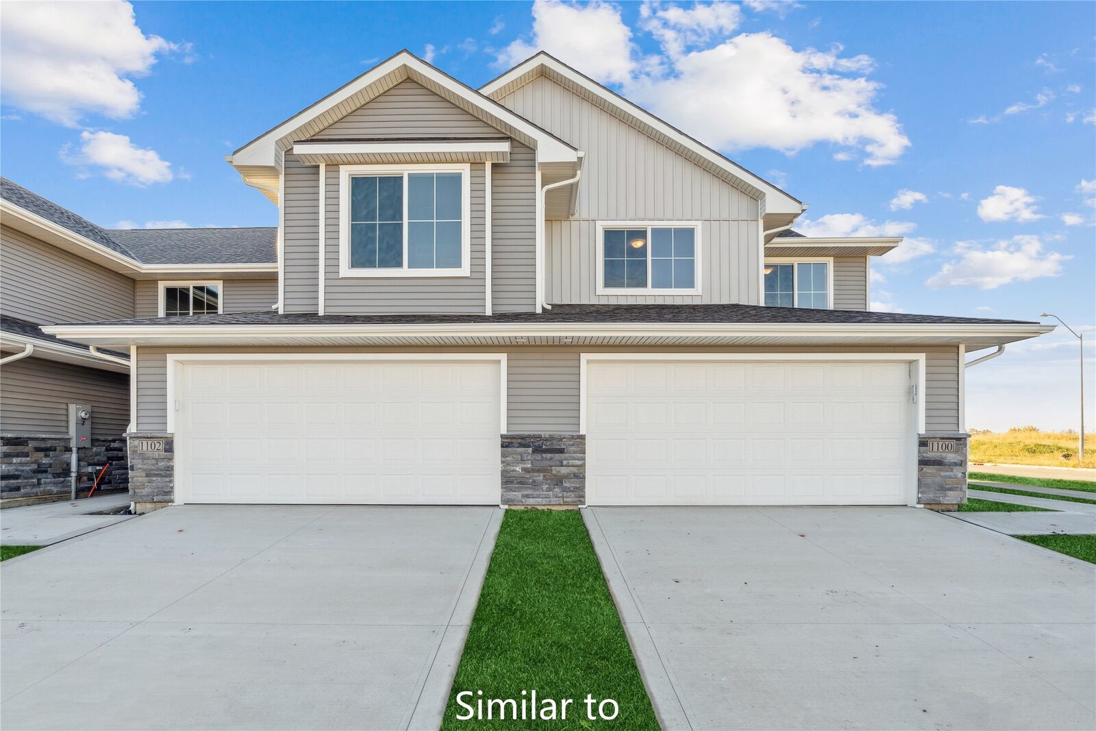 Property Photo:  1100 Sunflower Lane  IA 50219 