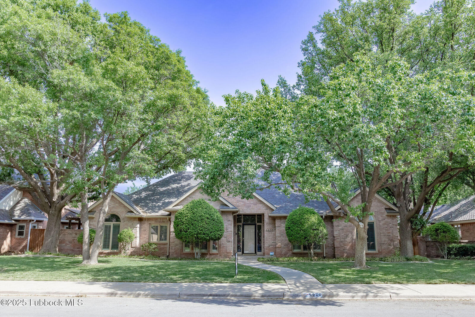 Property Photo: 4420 87th Street TX 79424