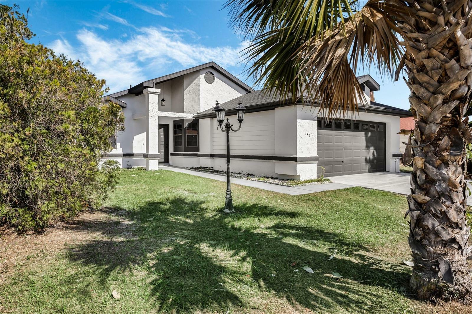 Property Photo: 181 Pinewood Circle FL 34743