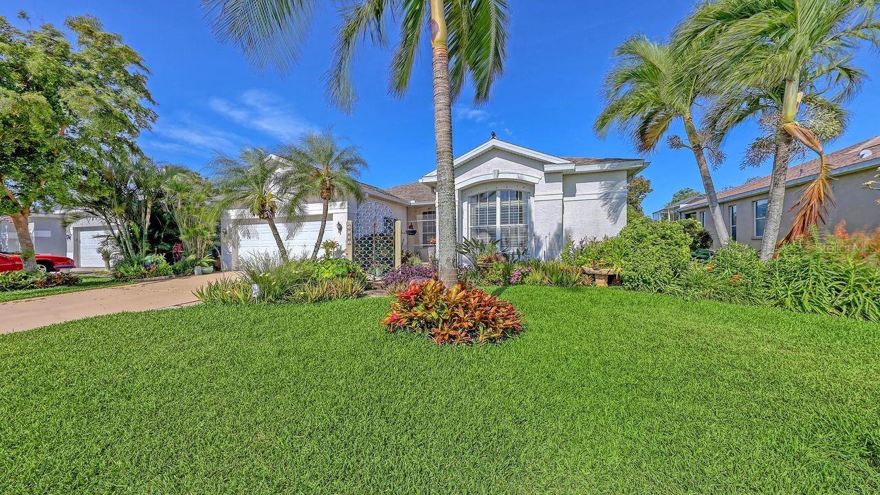 Property Photo: 5022 46th Street W FL 34210