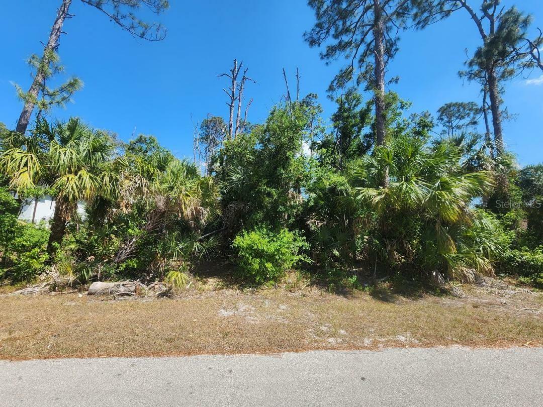 Property Photo: Vixen Terrace FL 34286