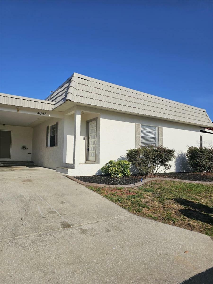 Property Photo: 4043 La Pasida Lane FL 34655