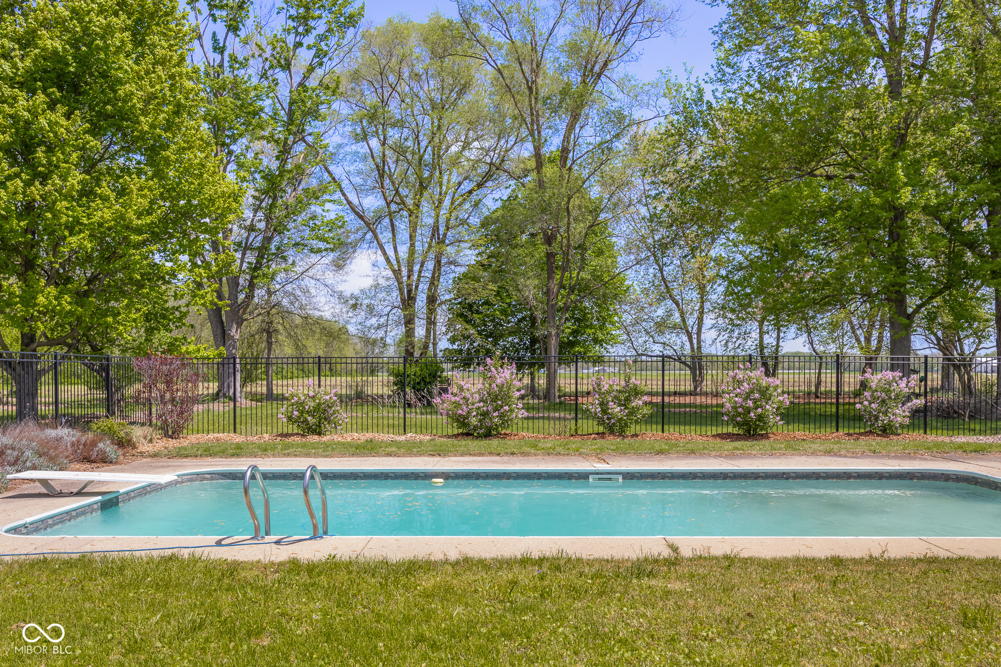 Property Photo: 1840 W 100 N IN 47201