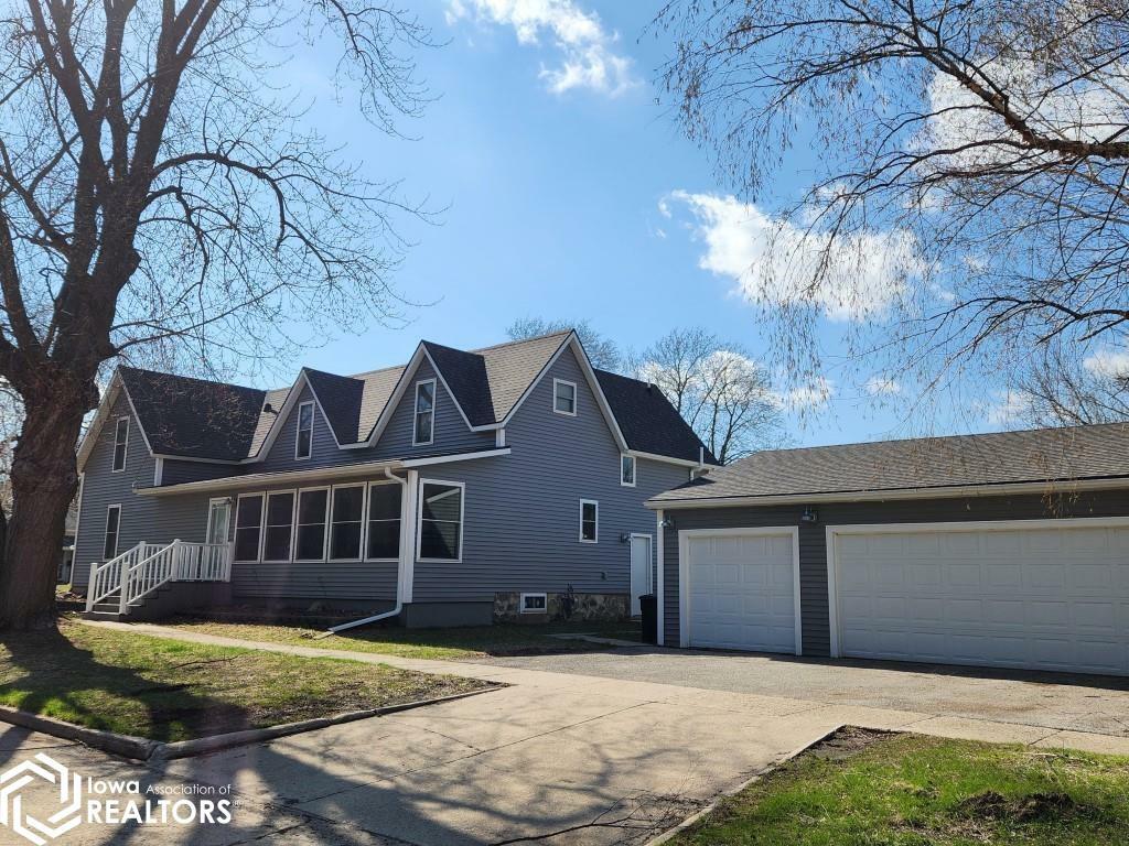 400 N 5th Street  Clear Lake IA 50428 photo