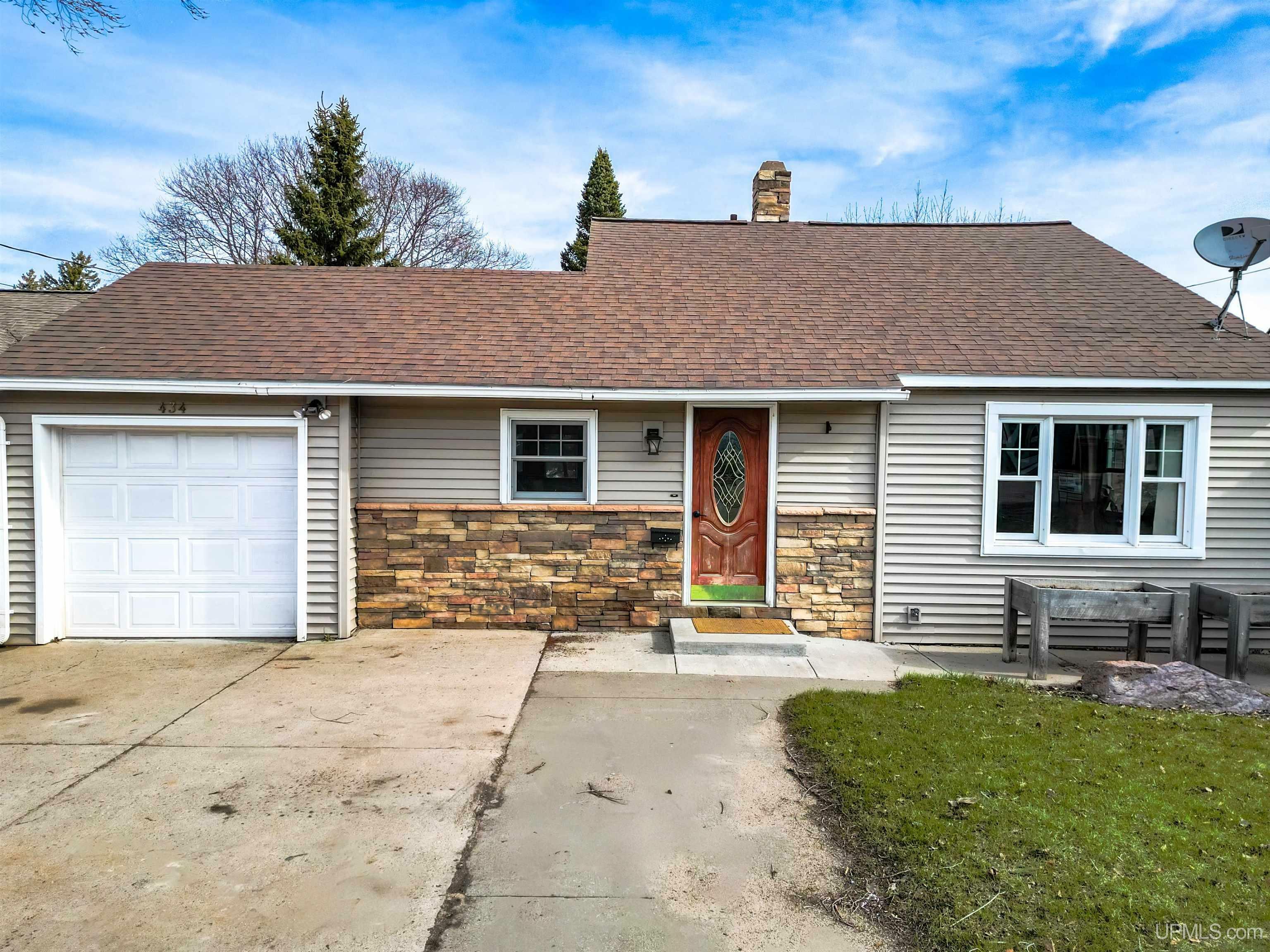 Property Photo: 434 W Ridge Street MI 49855
