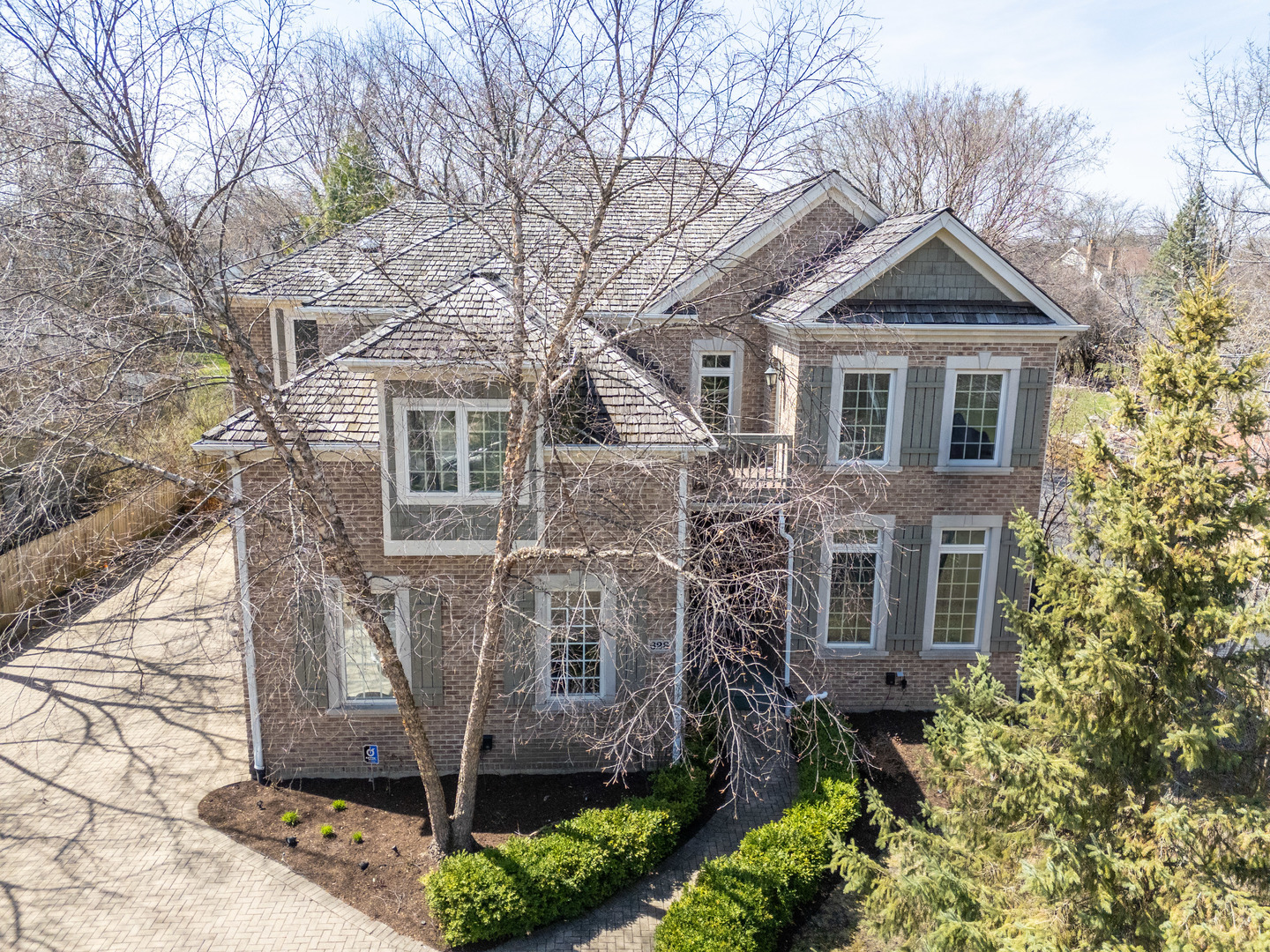 628 Greenwood Road  Northbrook IL 60062 photo
