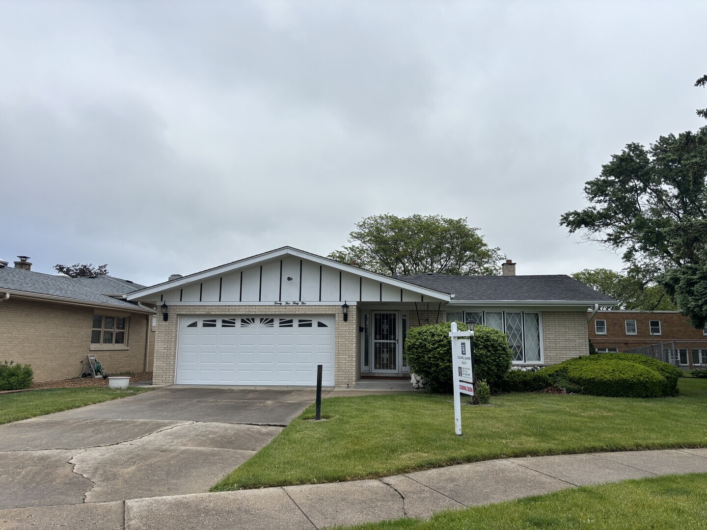 Property Photo: 2535 Nelson Square IL 60154