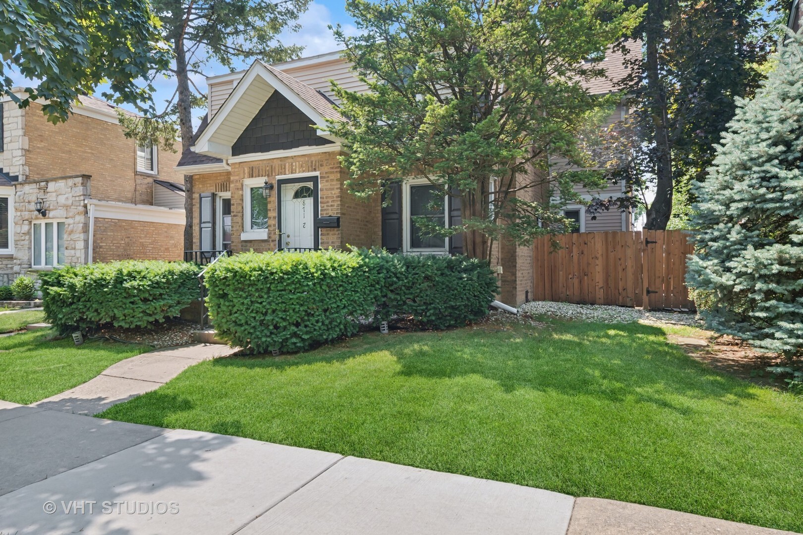 8712 N Central Avenue  Morton Grove IL 60053 photo