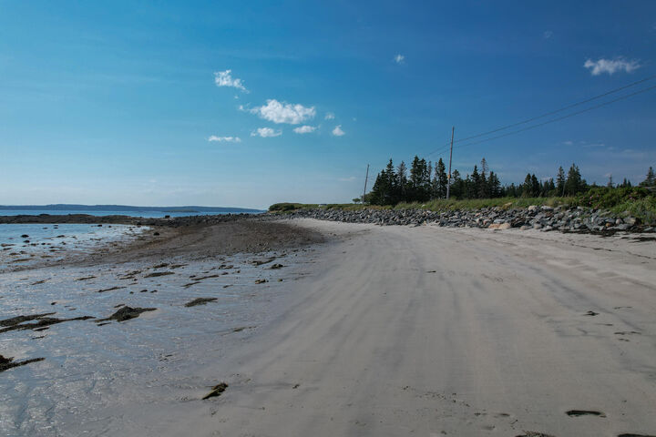 Property Photo:  397 Cape Split Road  ME 04606 