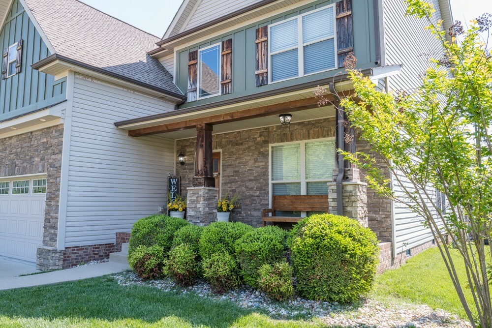 Property Photo: 1061 Willow Cir TN 37043
