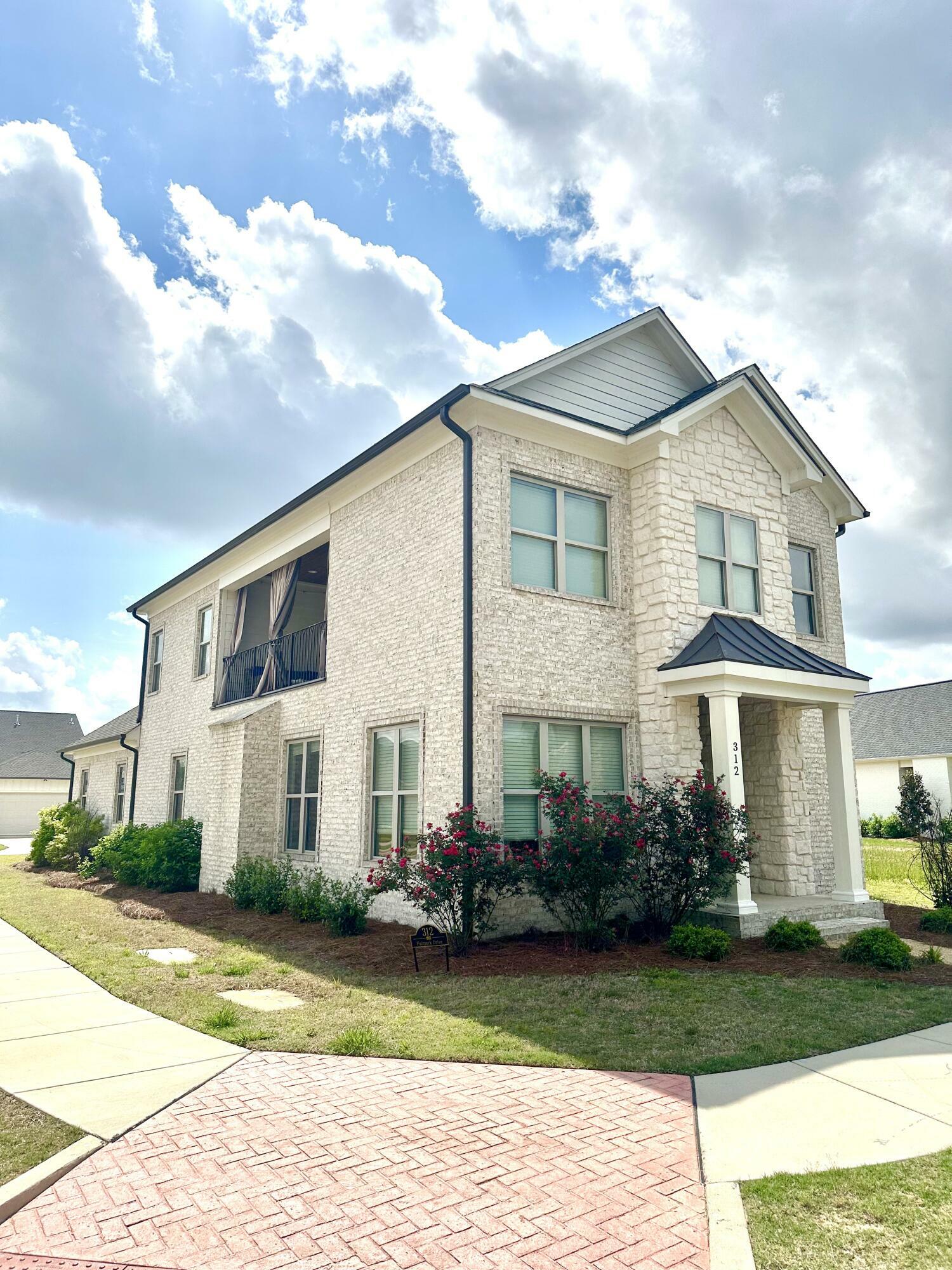 Property Photo: 312 Fairpark Drive MS 38804