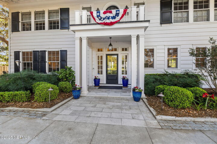Property Photo: 3110 St. John Avenue FL 32205