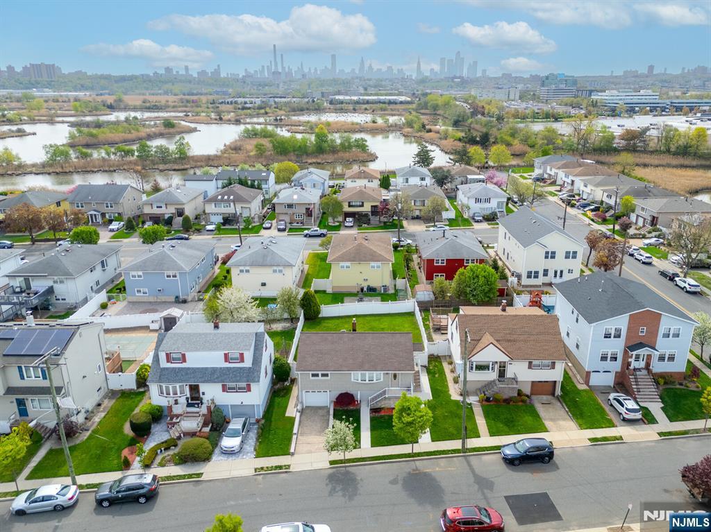 Property Photo:  1026 Gillis Place  NJ 07094 