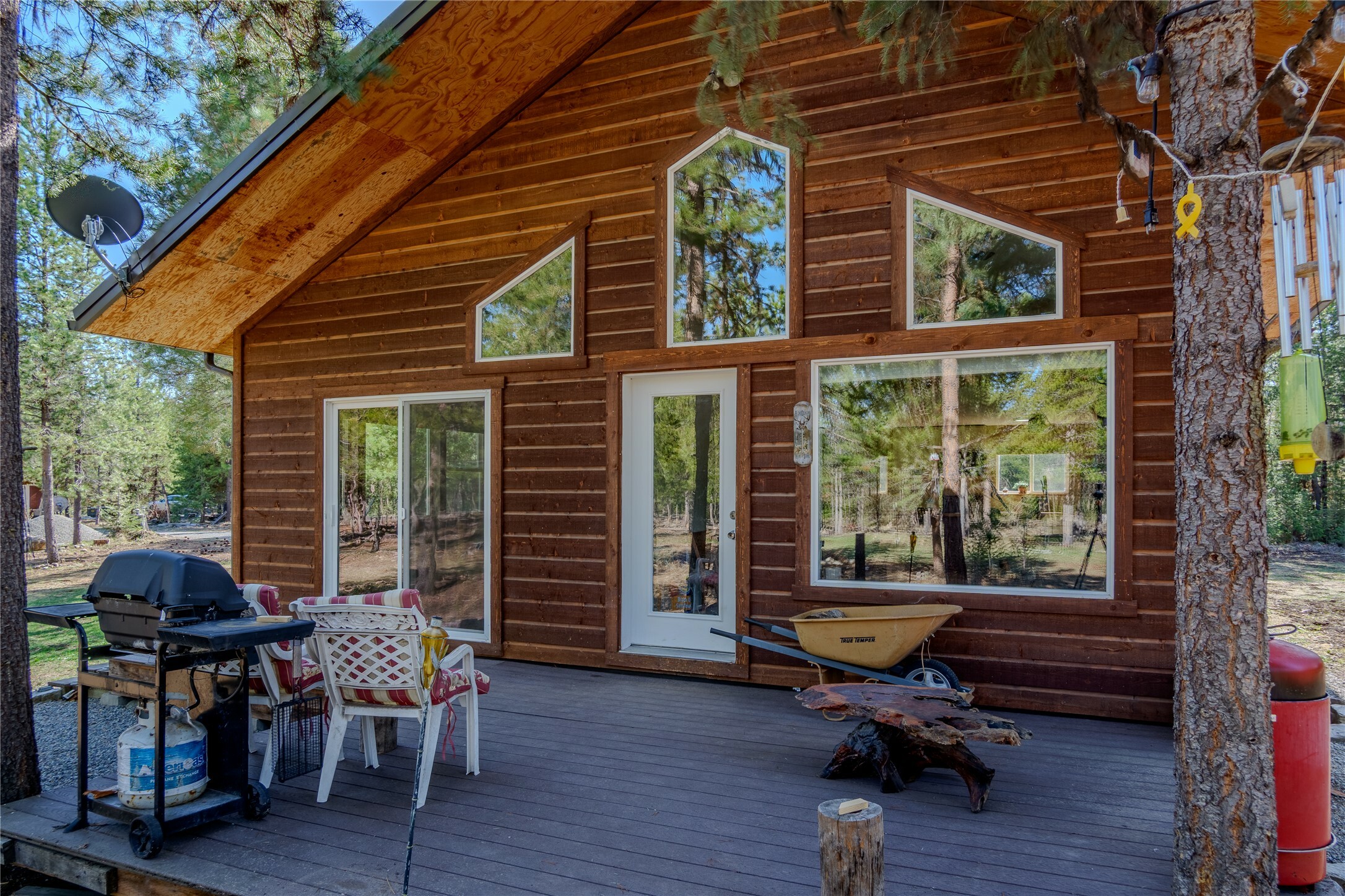 Property Photo: 886 Rogers Mountain Loop MT 59923