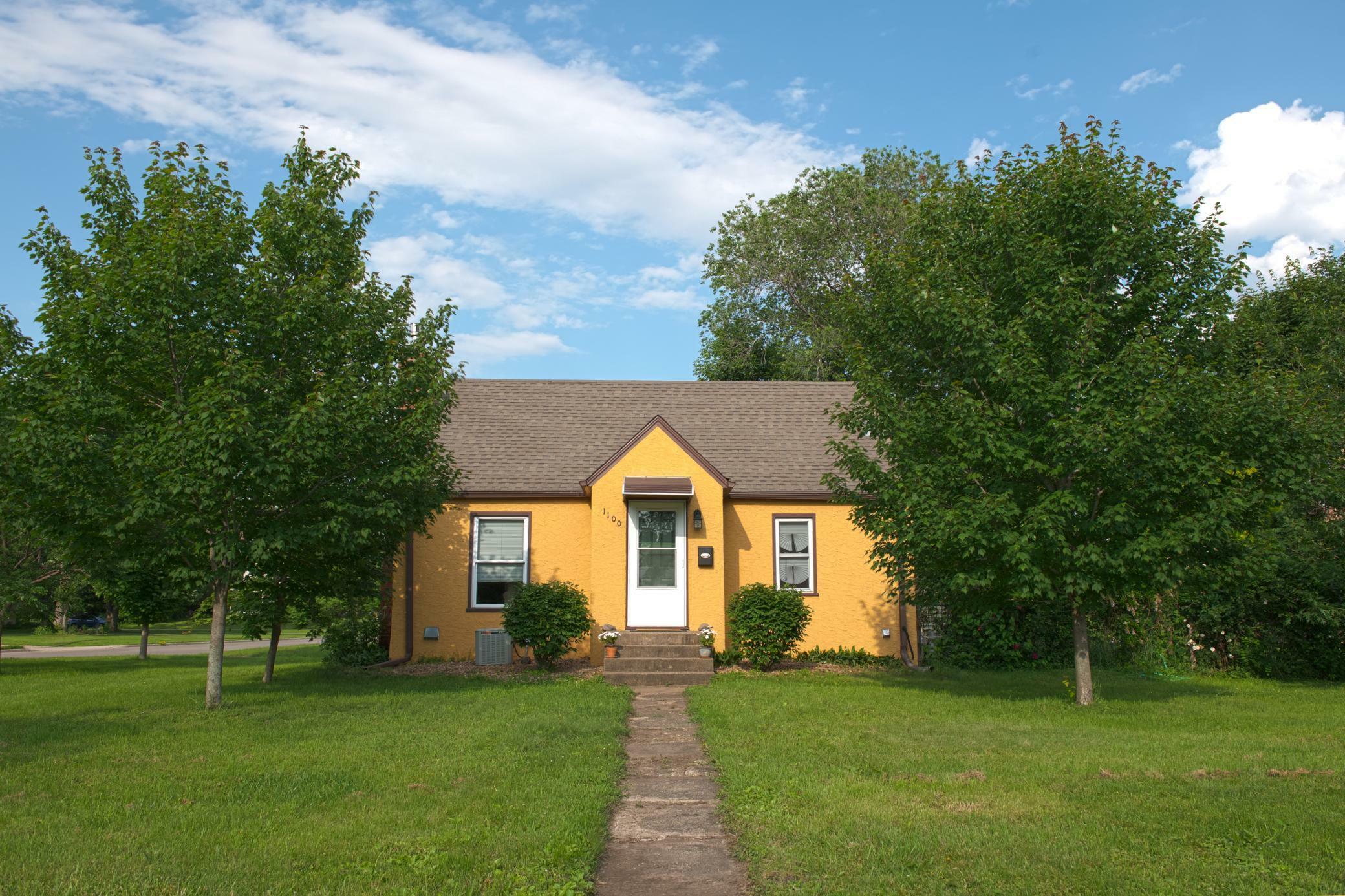 Property Photo: 1100 Summit Avenue MN 55071