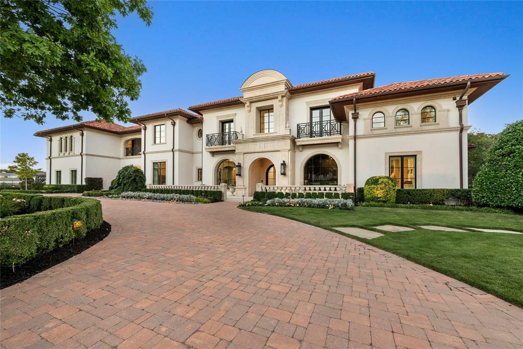 Property Photo: 1708 Oak Glen Lane TX 76262