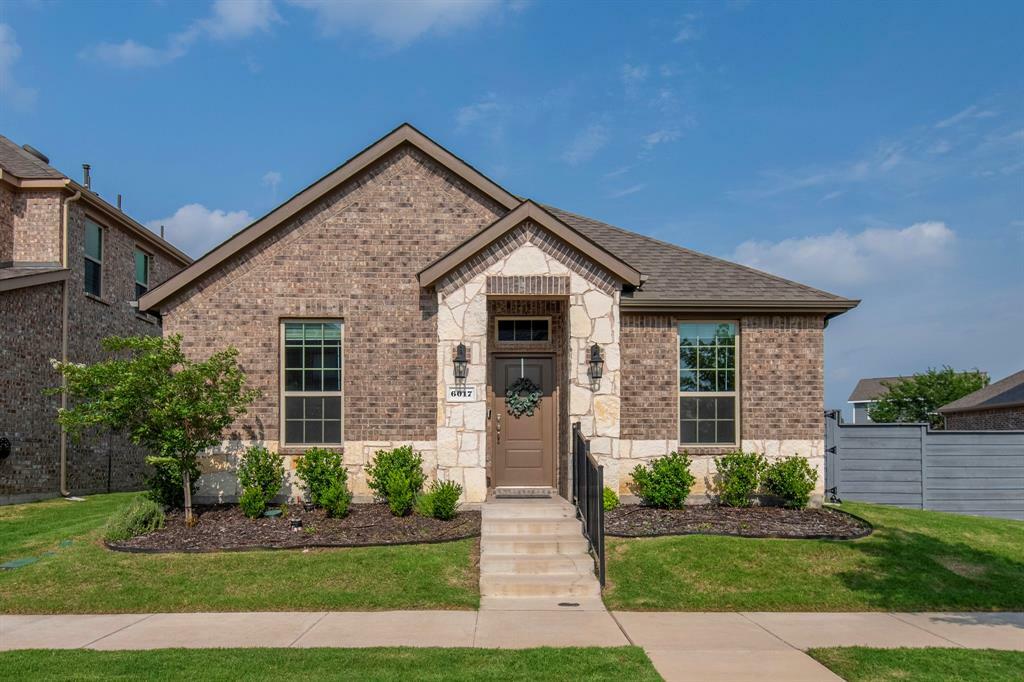 Property Photo: 6017 Wildflower Way TX 76227