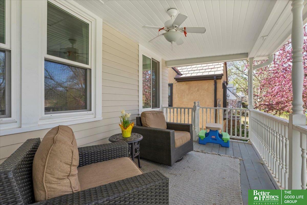 Property Photo: 735 J E George Boulevard NE 68132-000