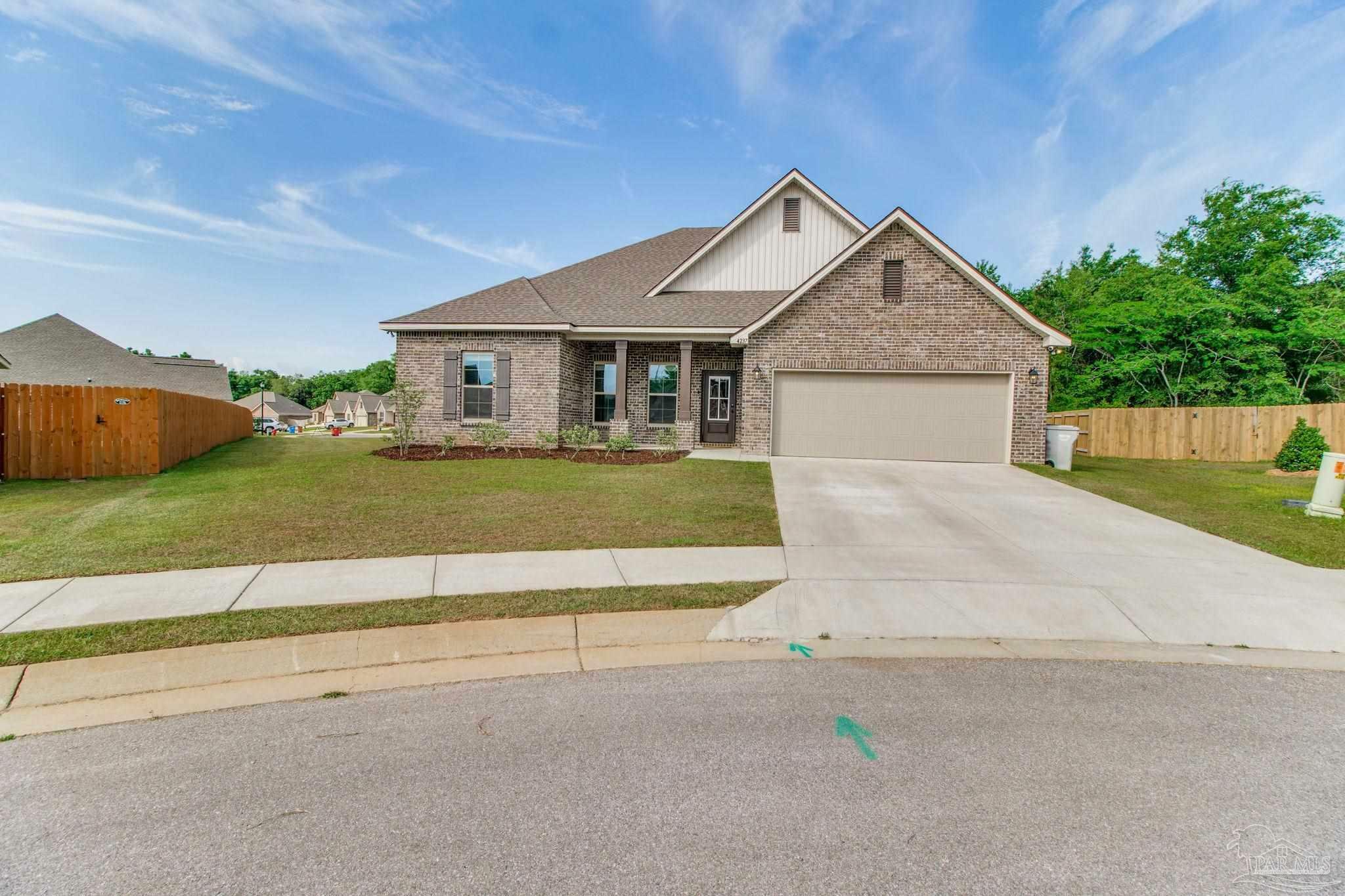Property Photo: 4237 Lady Palm Ct FL 32571