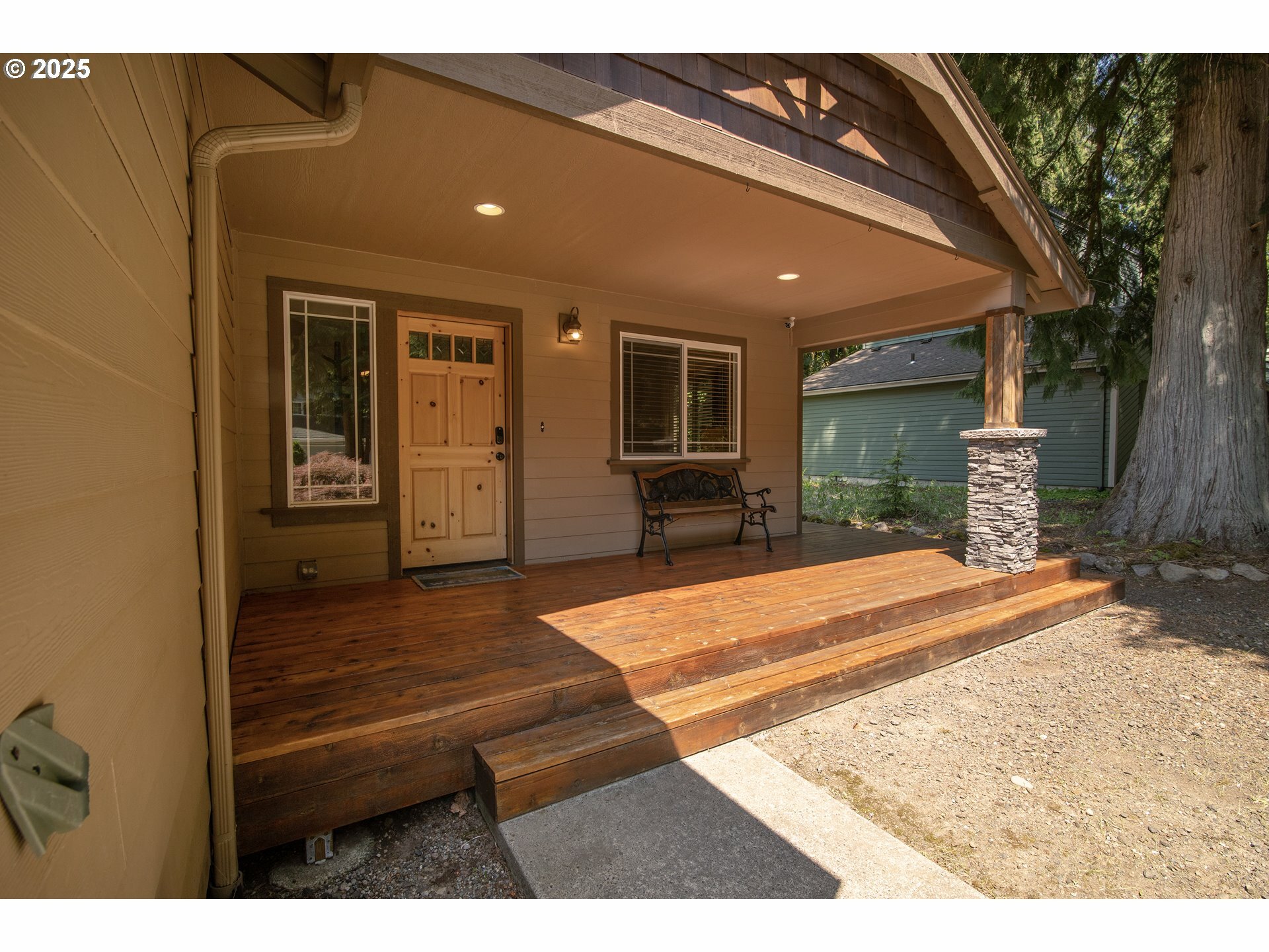 Property Photo: 68182 E Twinberry Loop OR 97067