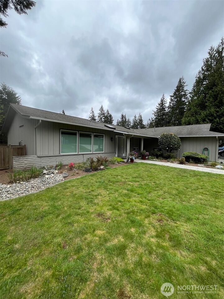 Property Photo:  2940  161st Avenue SE  WA 98008 
