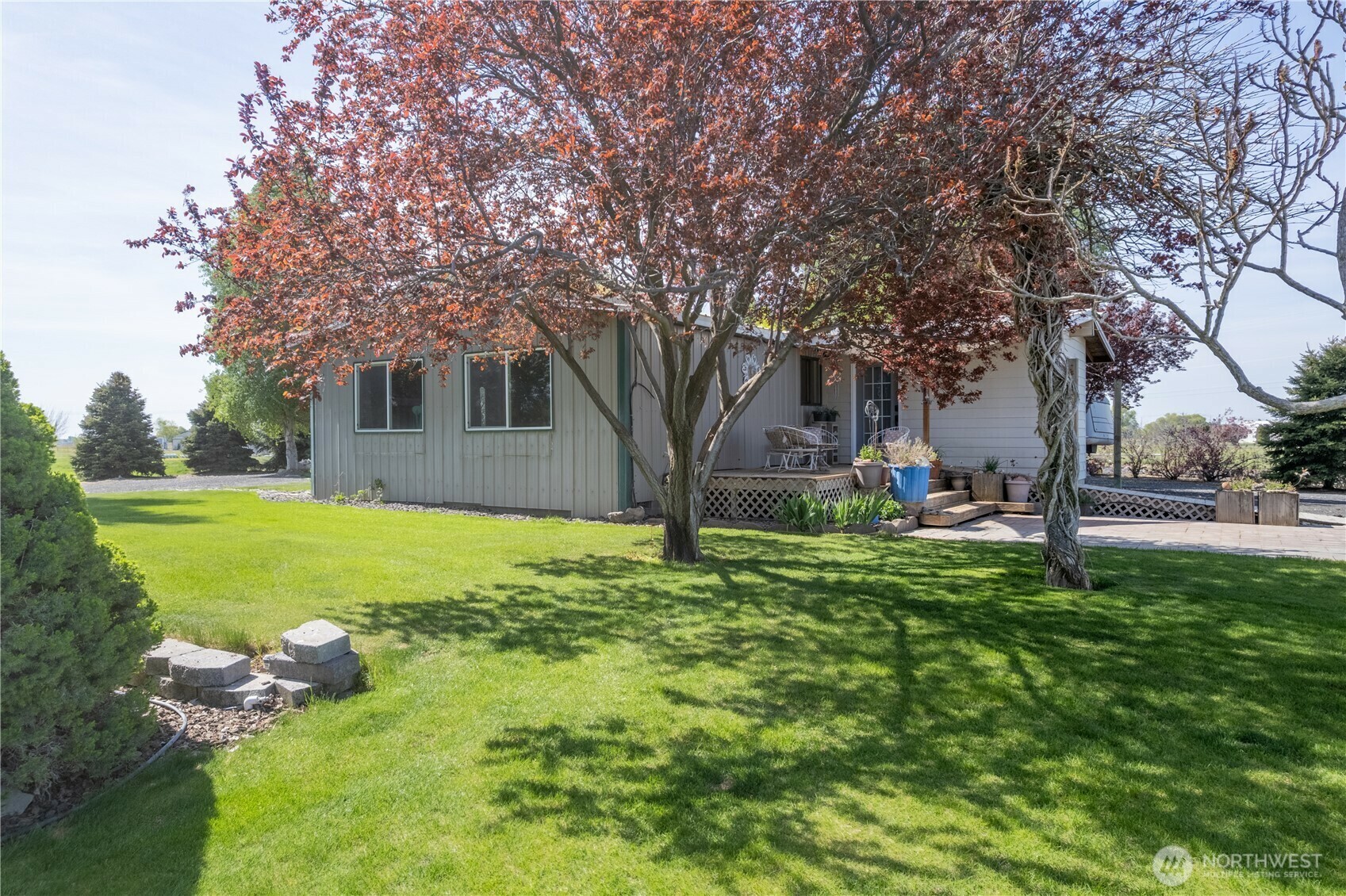 Property Photo: 3095 Road E.5 NE WA 98837