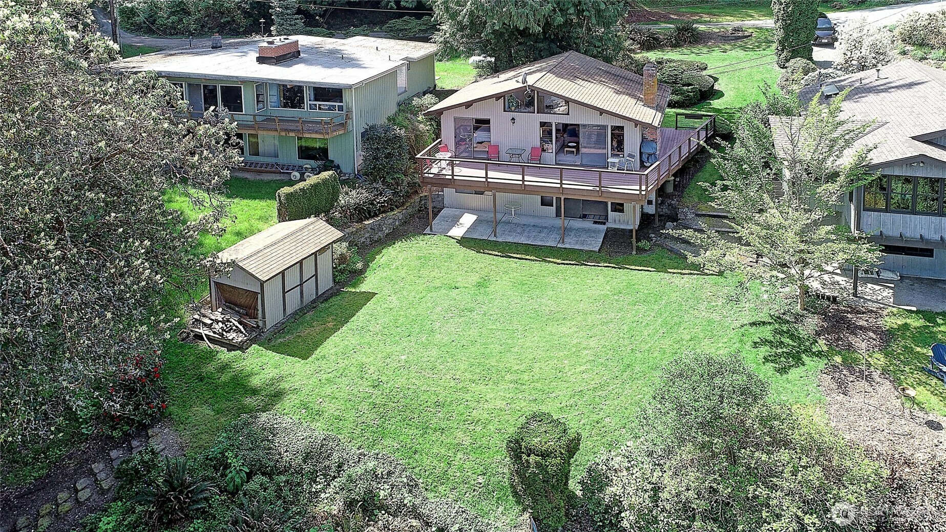 Property Photo: 2823 SE Camano Dr WA 98282