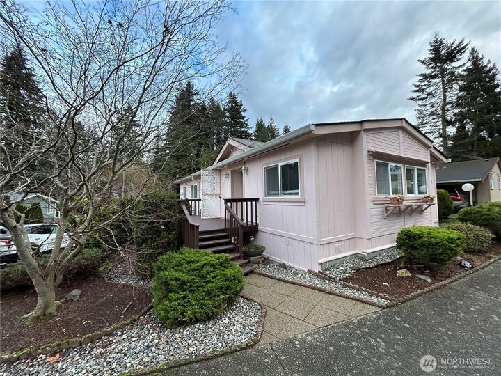 Property Photo:  5810  Fleming Street 93  WA 98203 