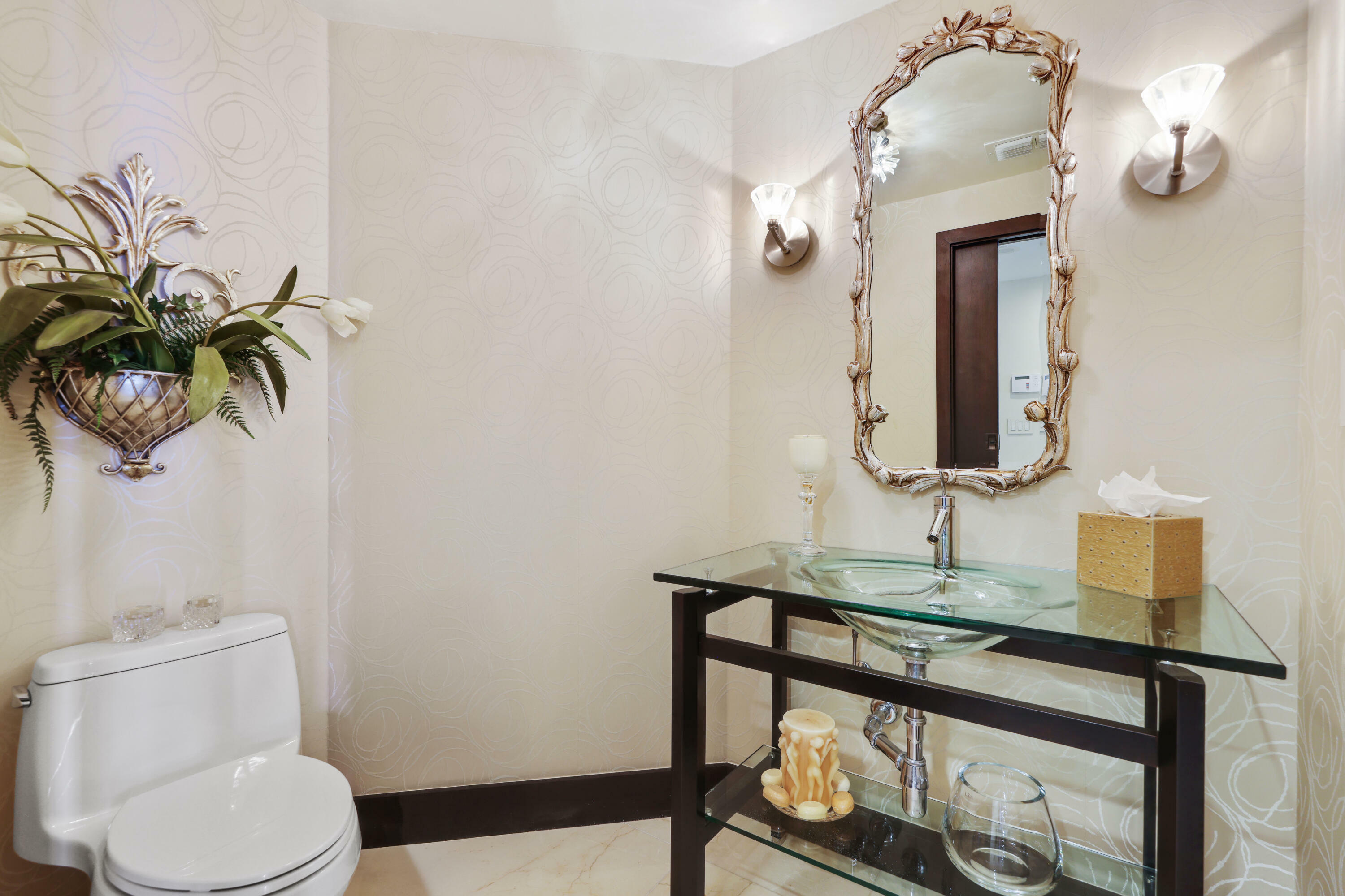 Property Photo: 300 SE 5th Avenue 2050 FL 33432