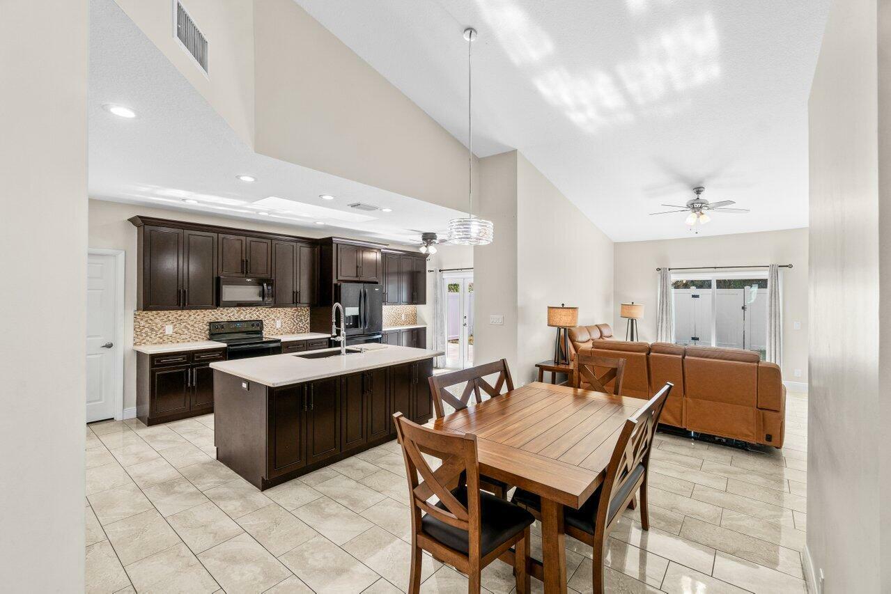 Property Photo: 6141 Country Fair Circle FL 33437