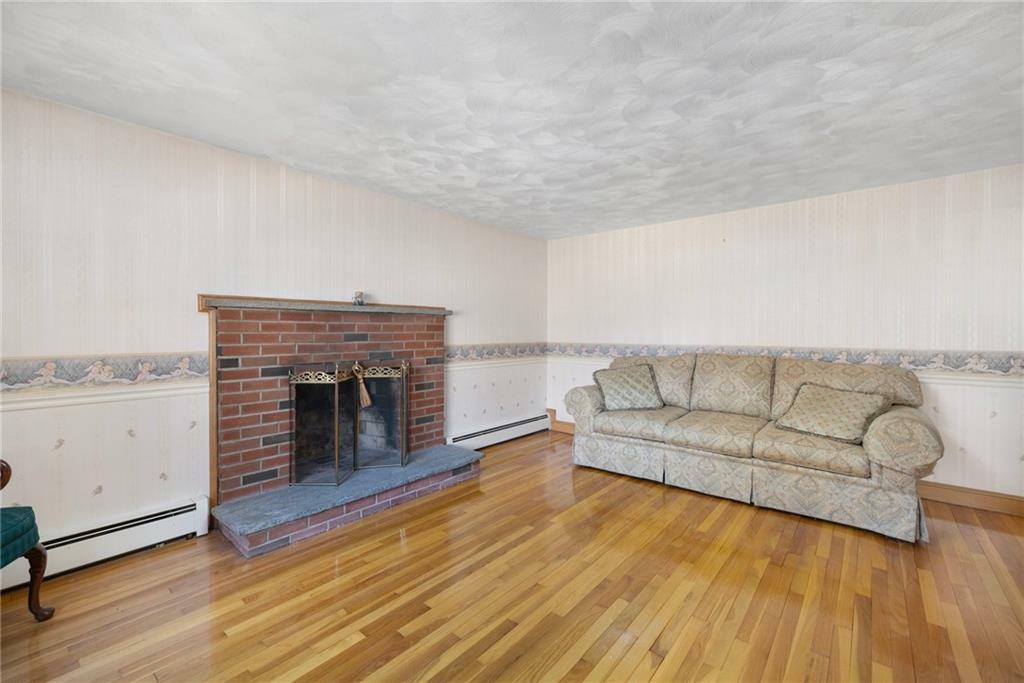 Property Photo:  4 Country Drive  RI 02828 