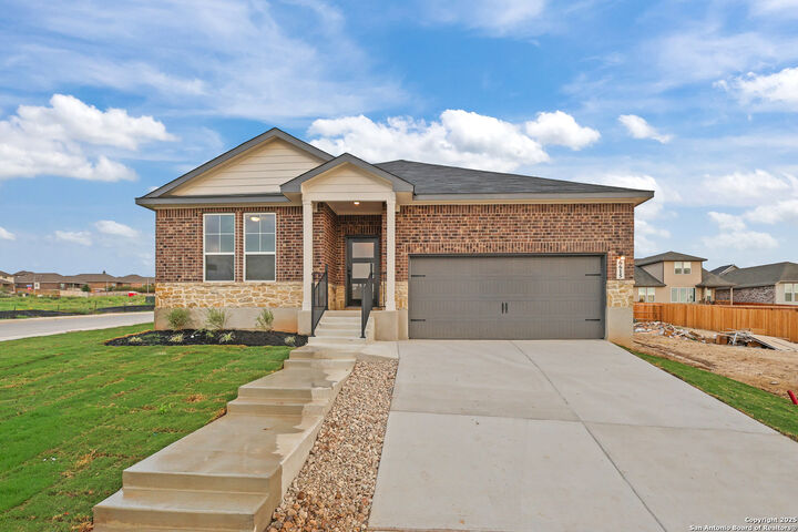 Property Photo: 6615 Comanche Valley TX 78247