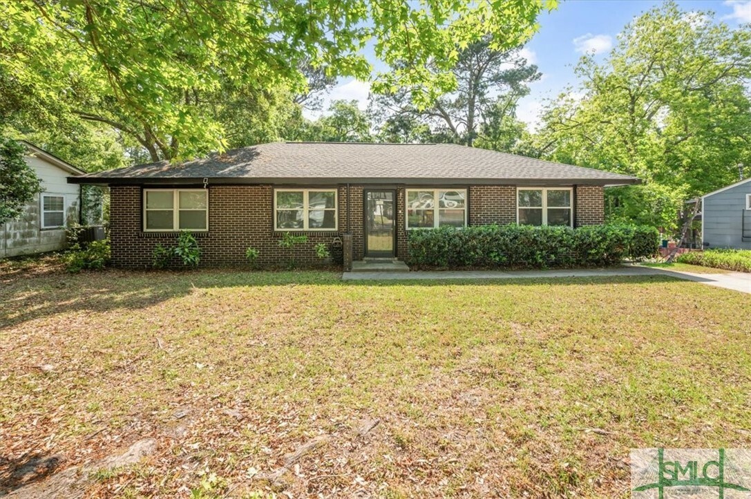 Property Photo: 211 Osteen Street GA 31407