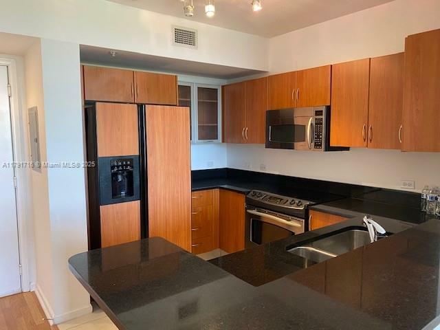 Property Photo: 2775 NE 187th St 311 FL 33180