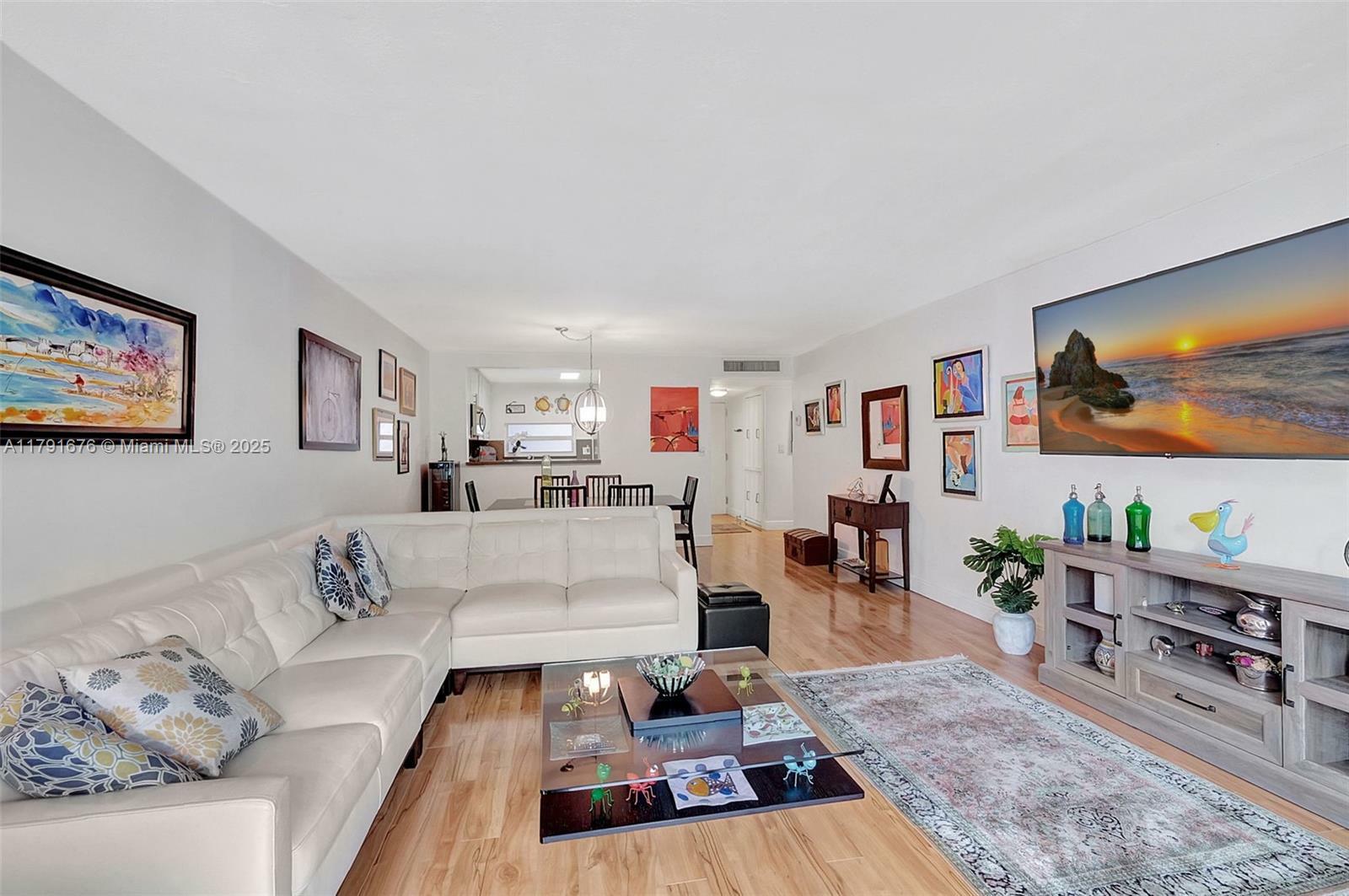 Property Photo: 100 Ocean Lane Dr 301 FL 33149