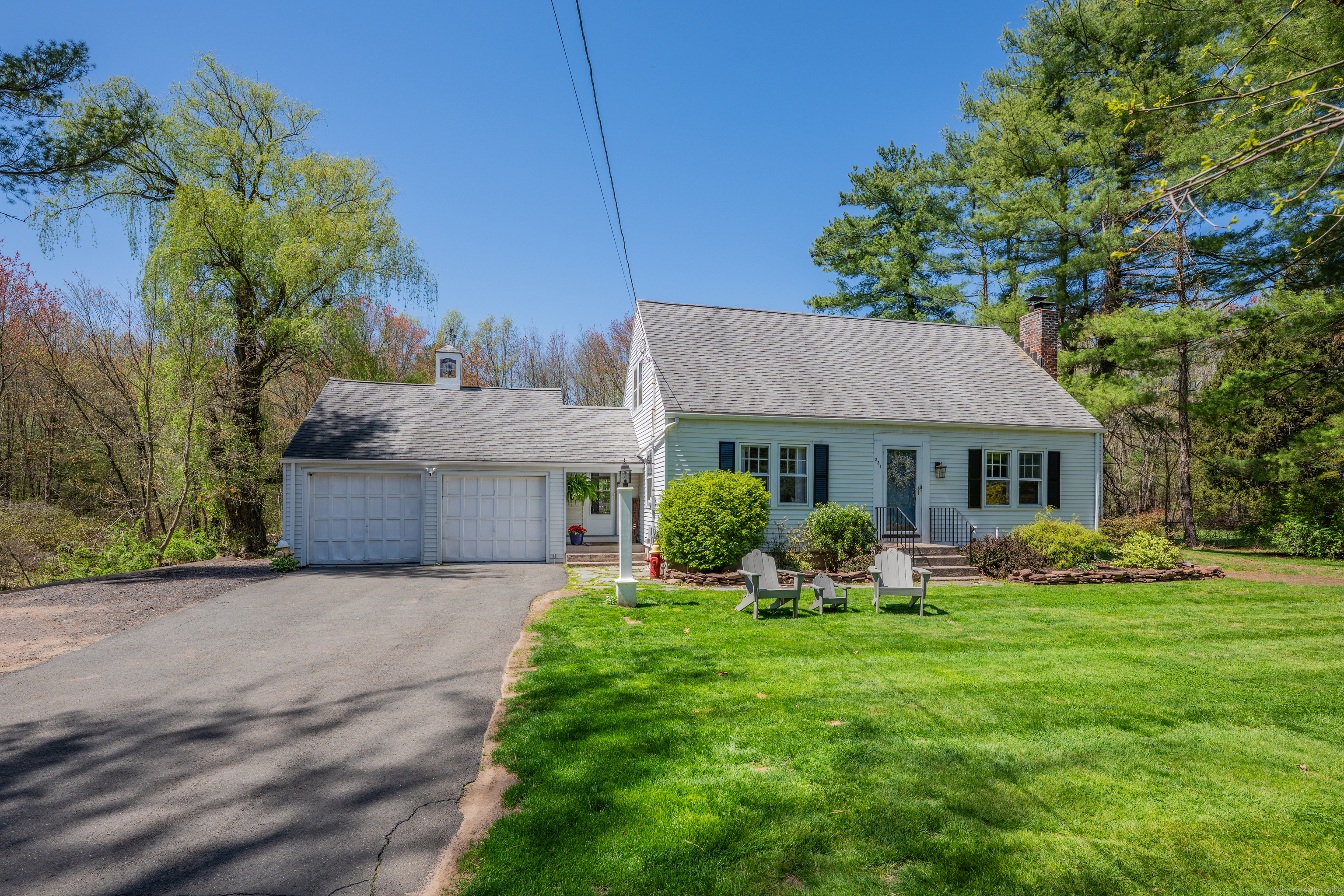 Property Photo: 331 Tunxis Avenue CT 06002