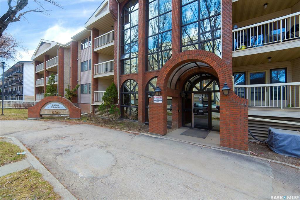 Property Photo: 520 3rd Avenue N 306 SK S7K 2J7