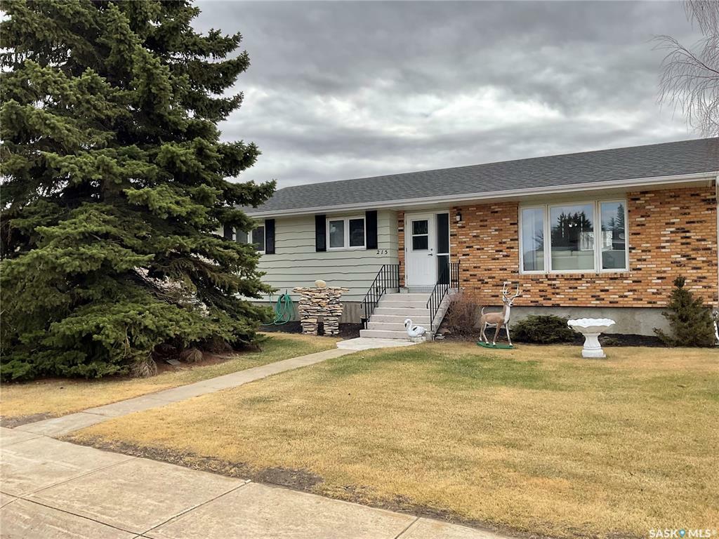 Property Photo: 215 7th Street S SK S0K 4P0