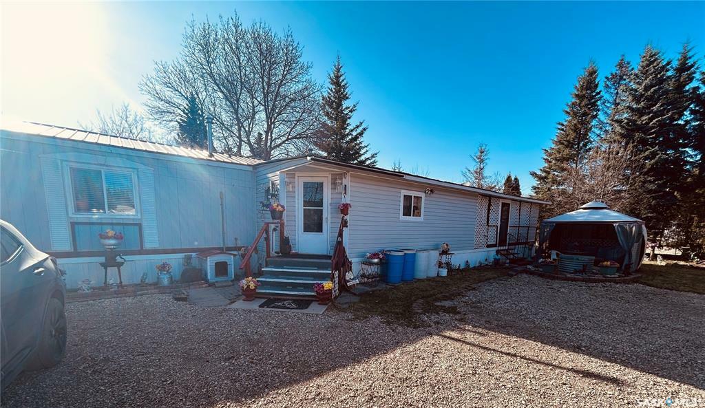 Property Photo: 110 1st Avenue W SK S0J 2G0