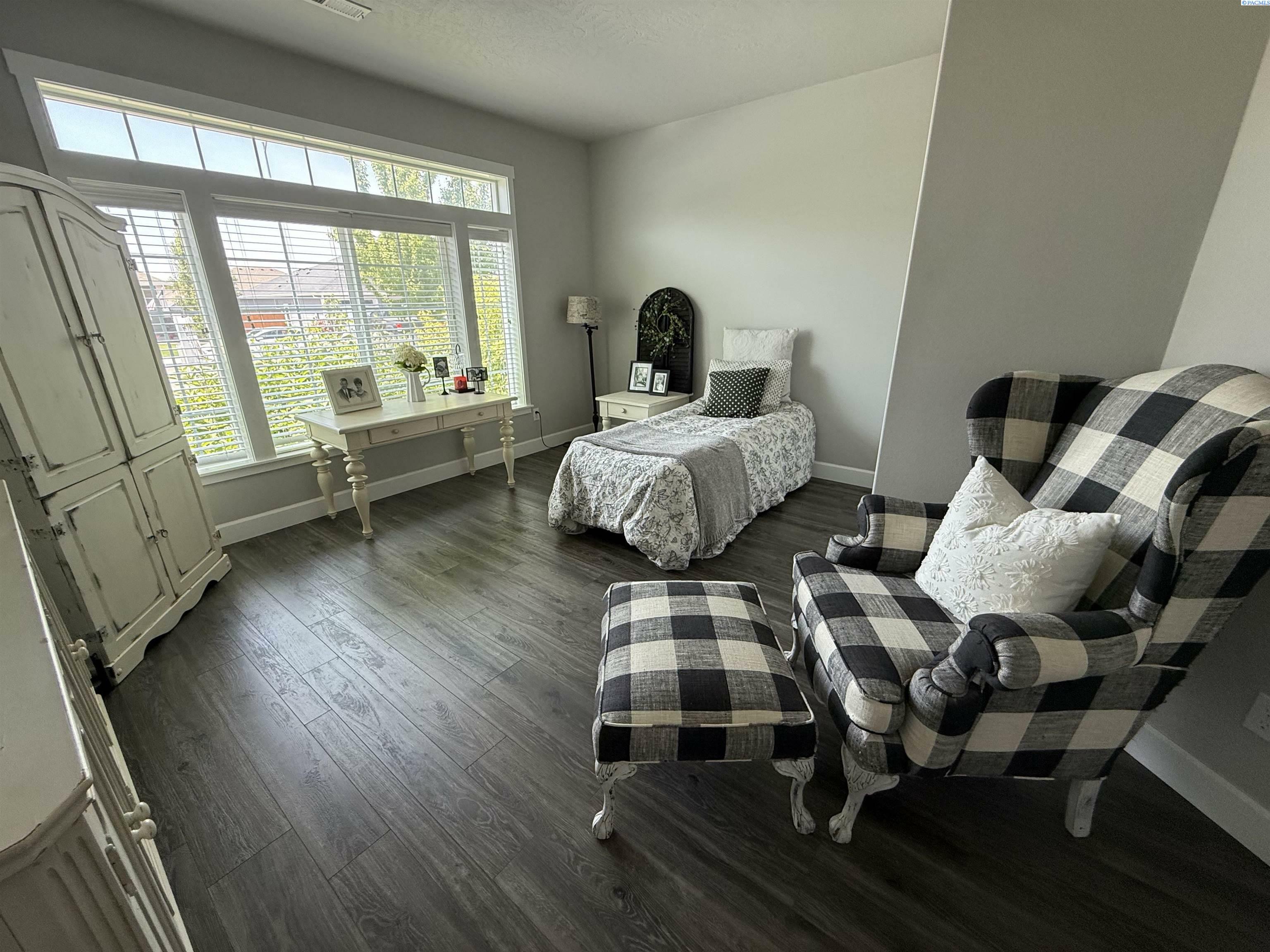 Property Photo:  3147 S Wilson Place  WA 99338 