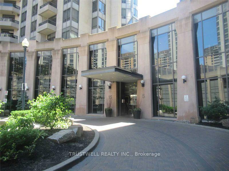 Property Photo:  15 Northtown Way 1618  ON M2N 7A2 
