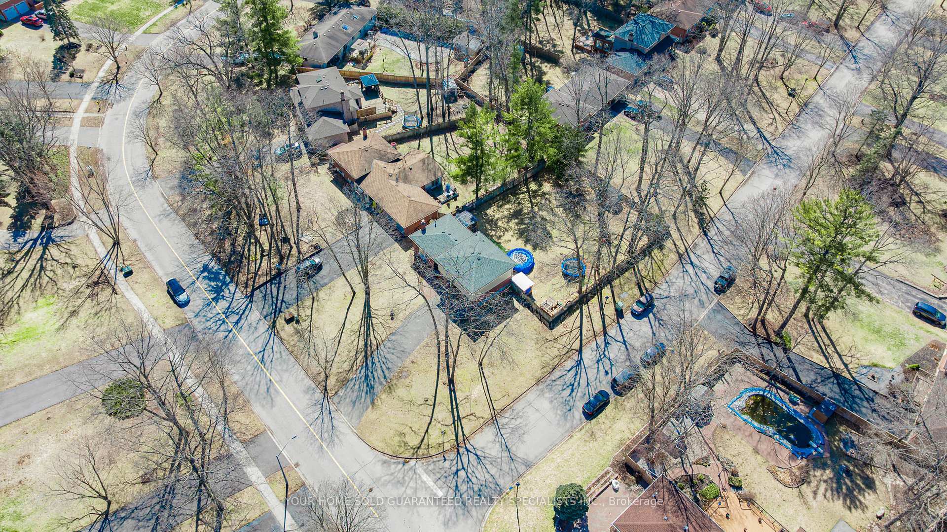 Property Photo:  218 Park Avenue  ON L9N 1J7 