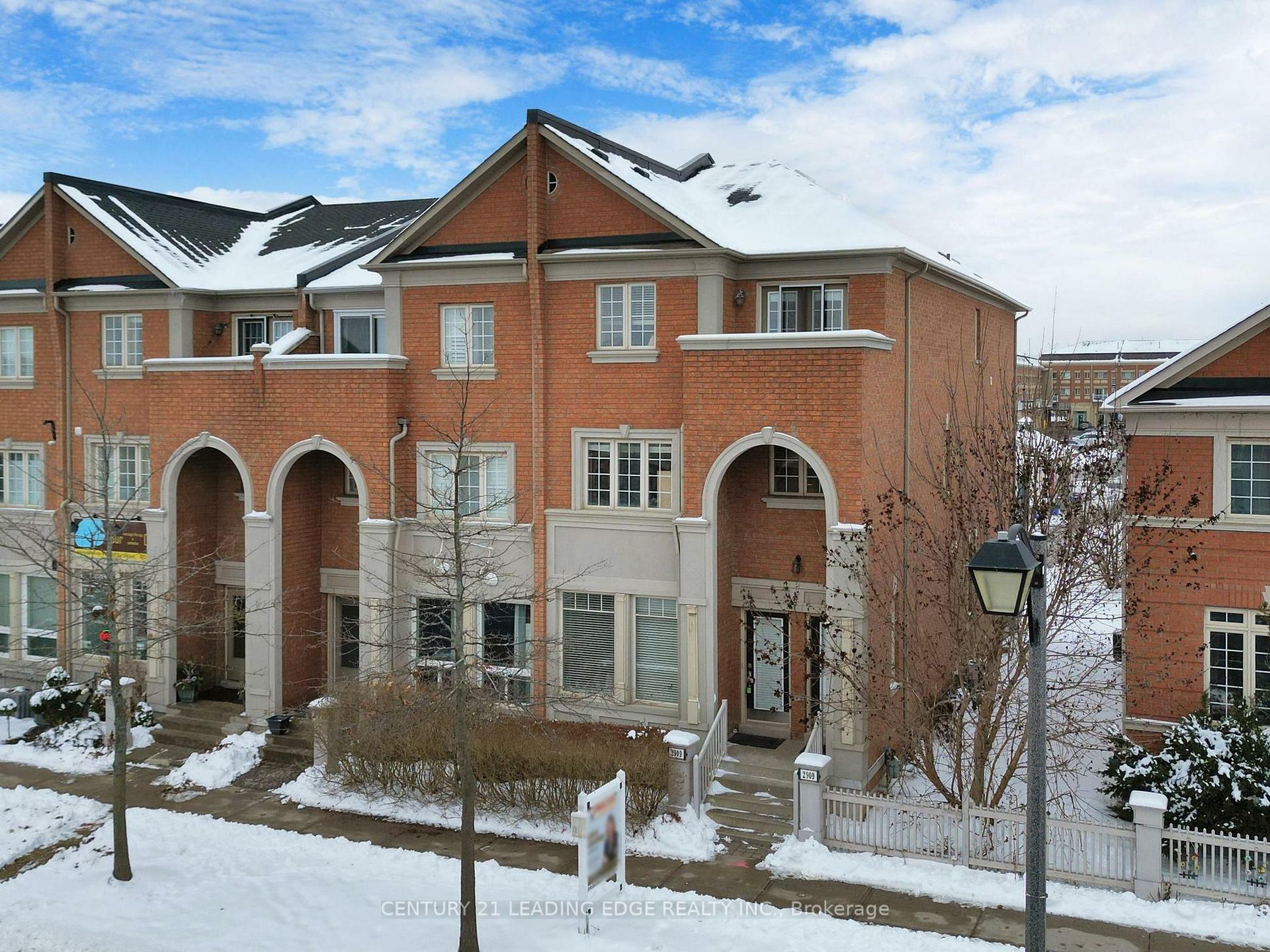 Property Photo: 2909 Bur Oak Avenue ON L6B 1E5