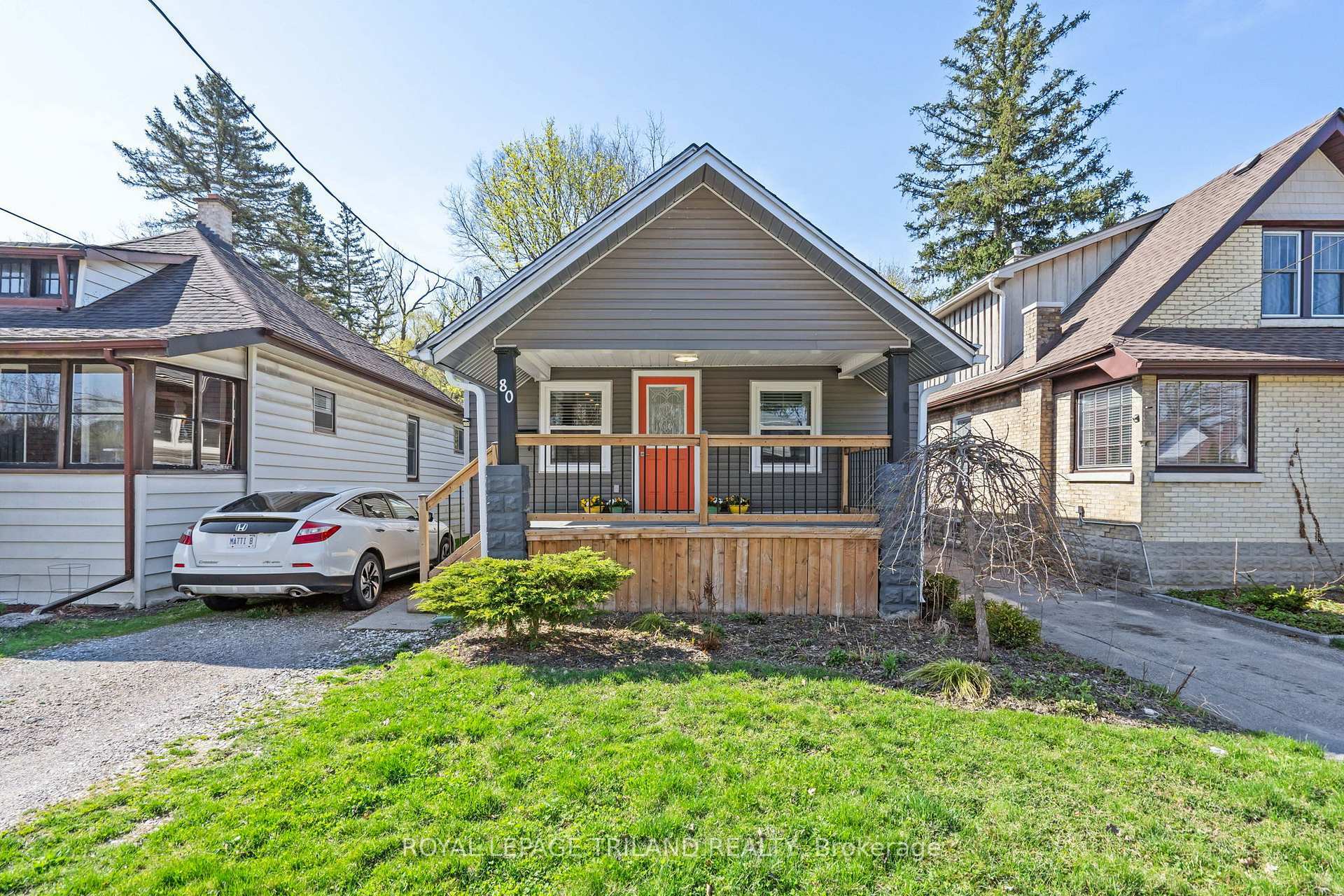 Property Photo: 80 Springbank Drive ON N6J 1E6