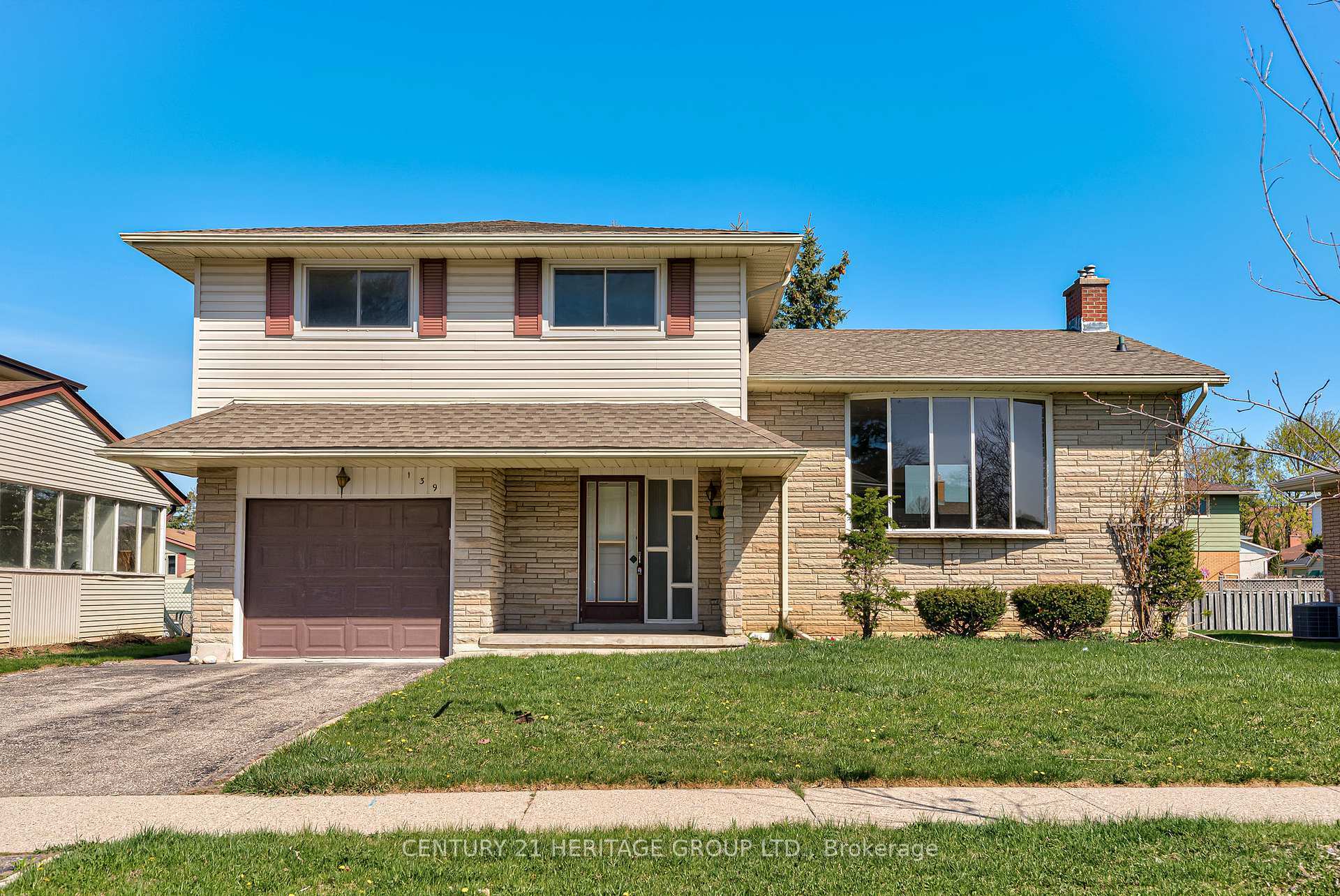 139 Strathcona Crescent  Kitchener ON N2B 2W8 photo