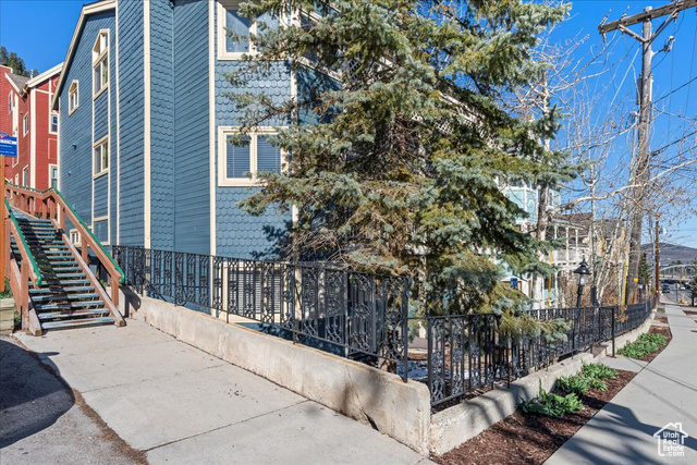 Property Photo:  601 Park Ave 5  UT 84060 