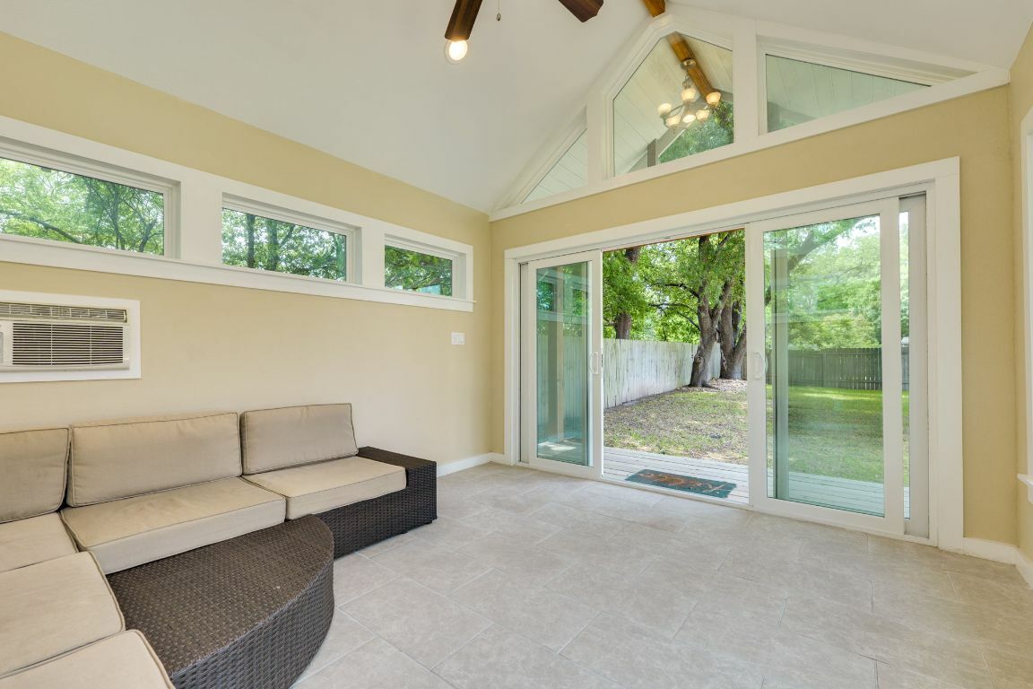 Property Photo: 1307 S Meadows Drive TX 78758